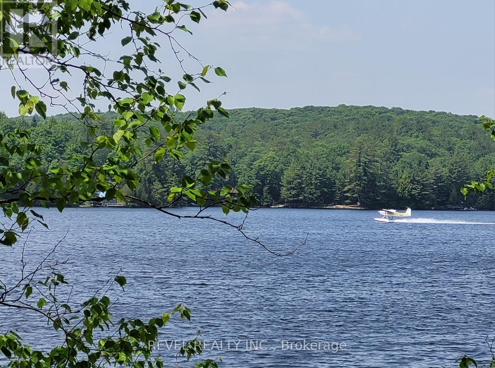 Single Family House for Sale in  LAKESHORE ROAD Highlands East (Glamorgan) 