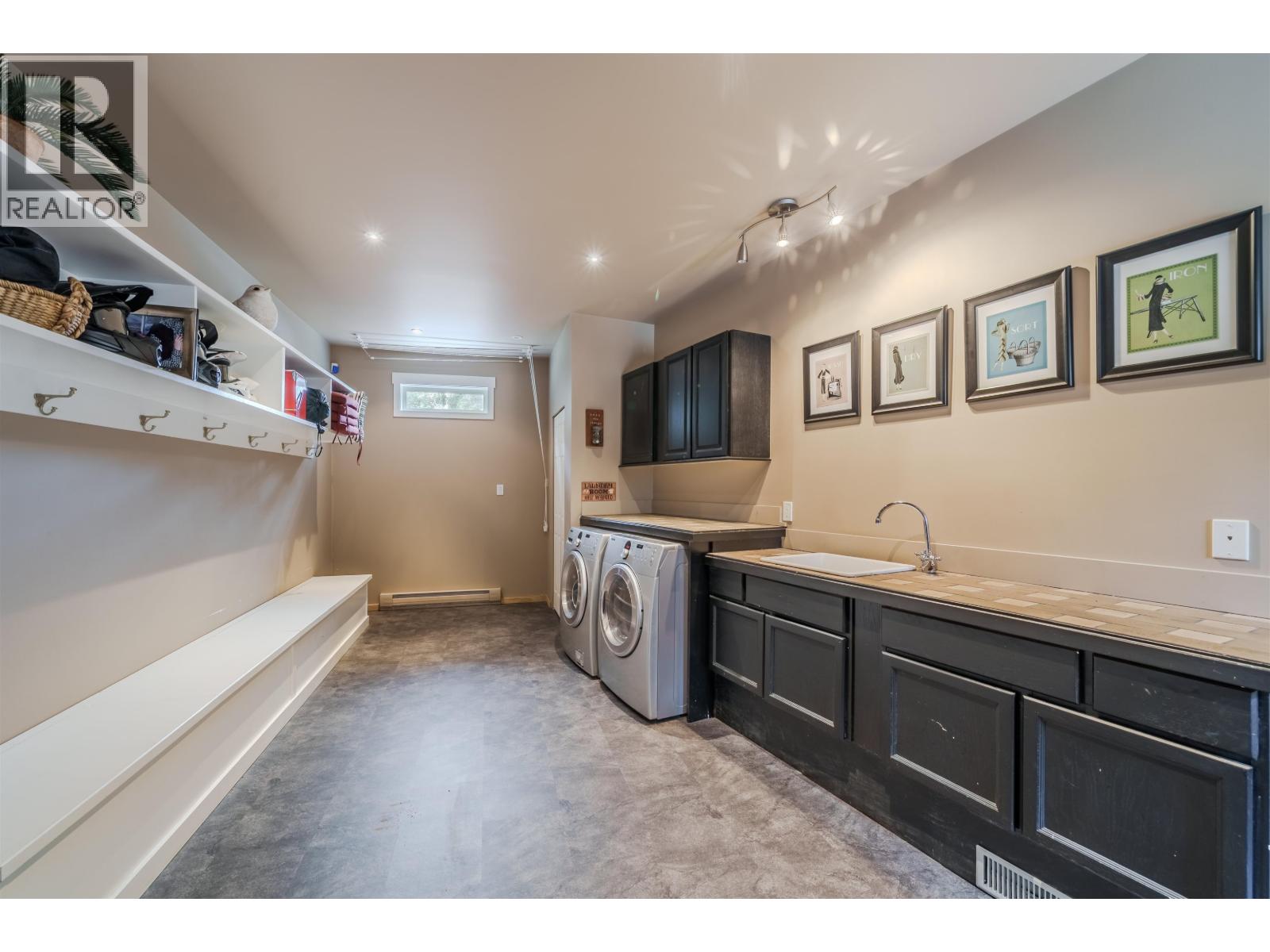 1211 S GREEN LAKE ROAD - 19