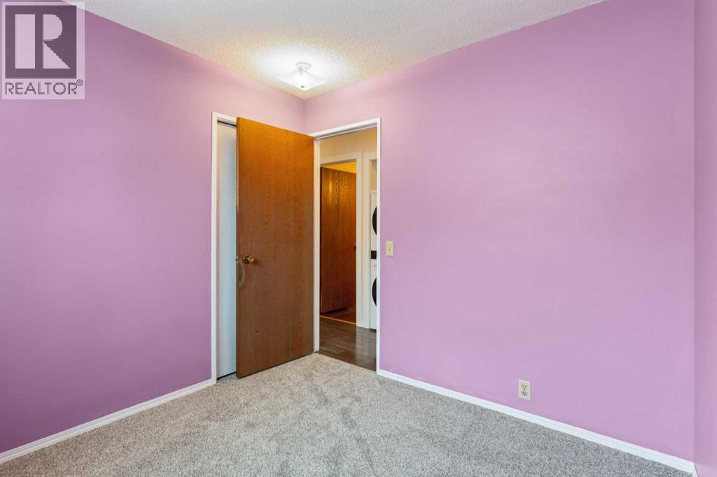 Single Family House Bungalow for Sale in  Fonda Green SE Forest Heights Calgary 