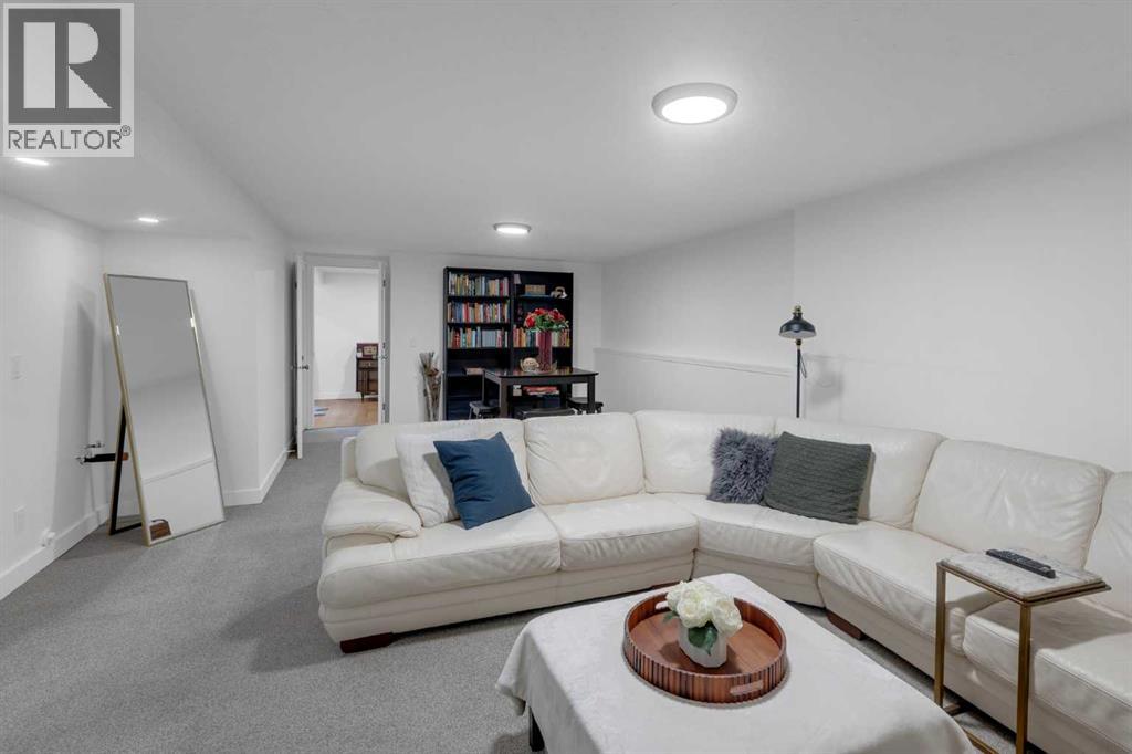 Single Family House Bungalow for Sale in   Avenue SE Fairview Calgary 