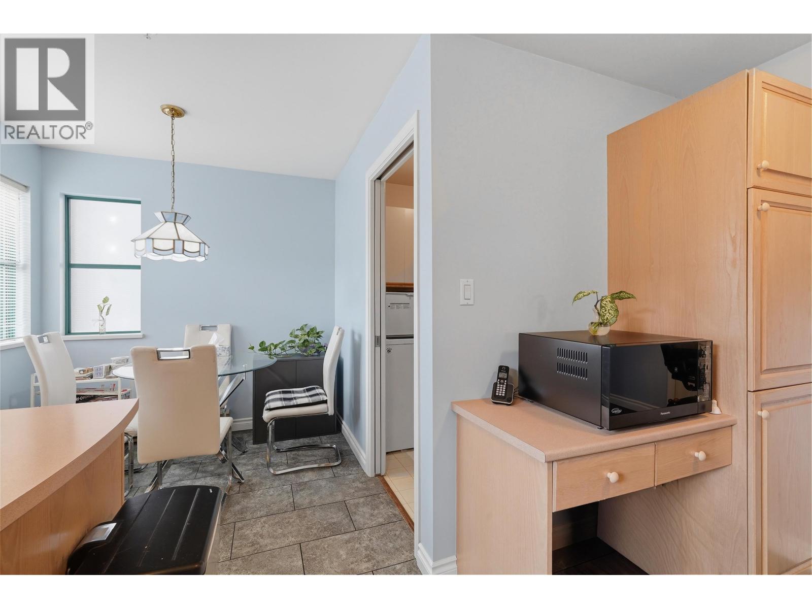 #203-5550 14B Avenue, Delta