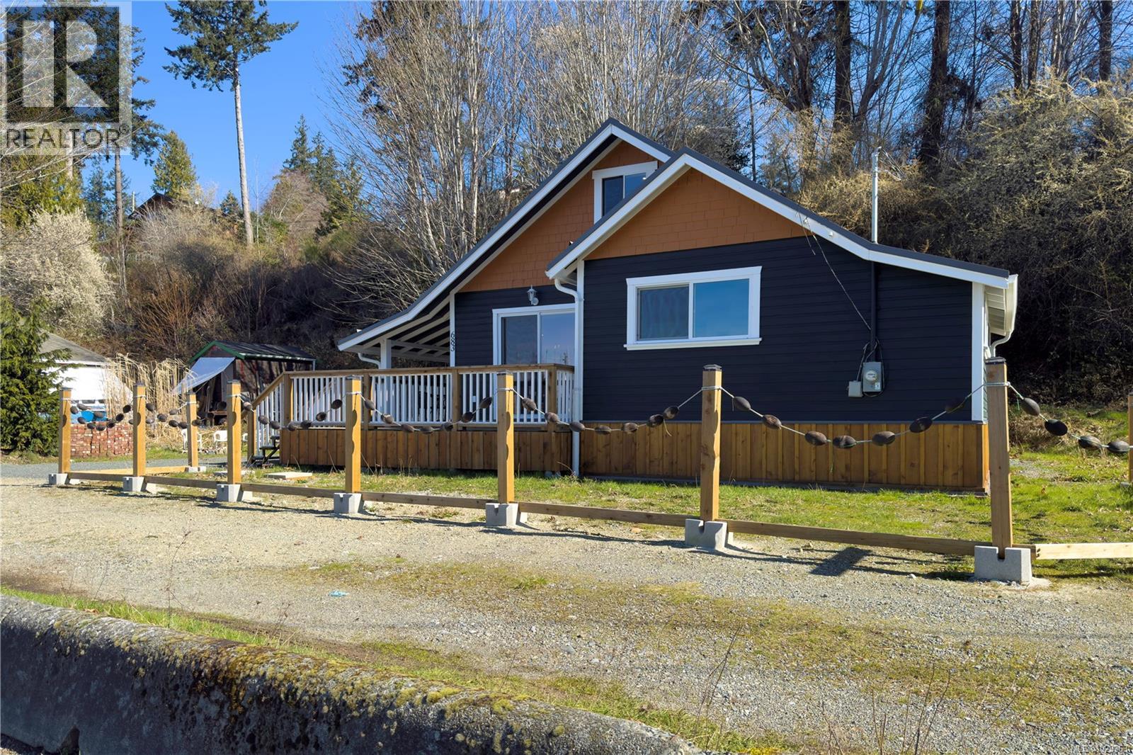 683 Green Rd - 23