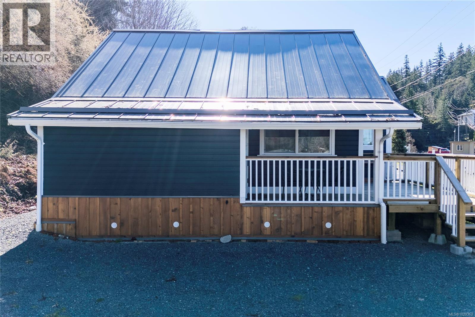 683 Green Rd - 33