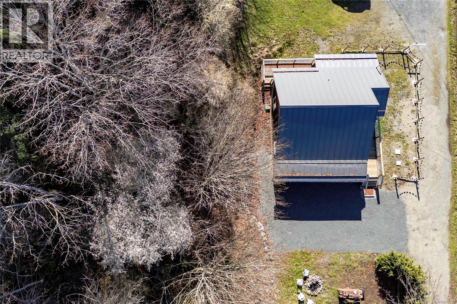 683 Green Rd - 34