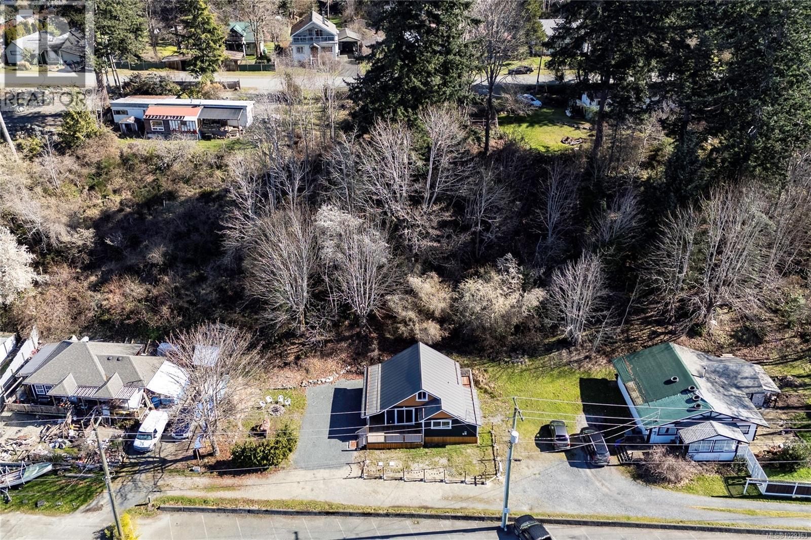 683 Green Rd - 40