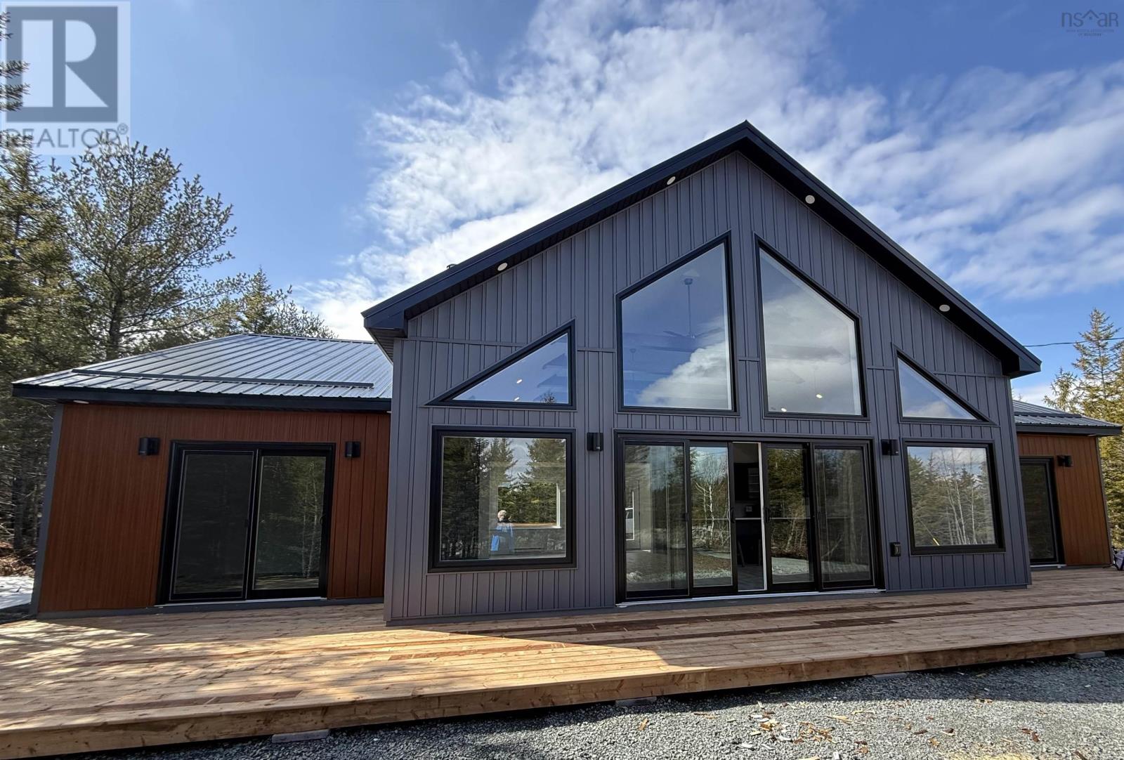 Property photo of 280 423 Nature Drive