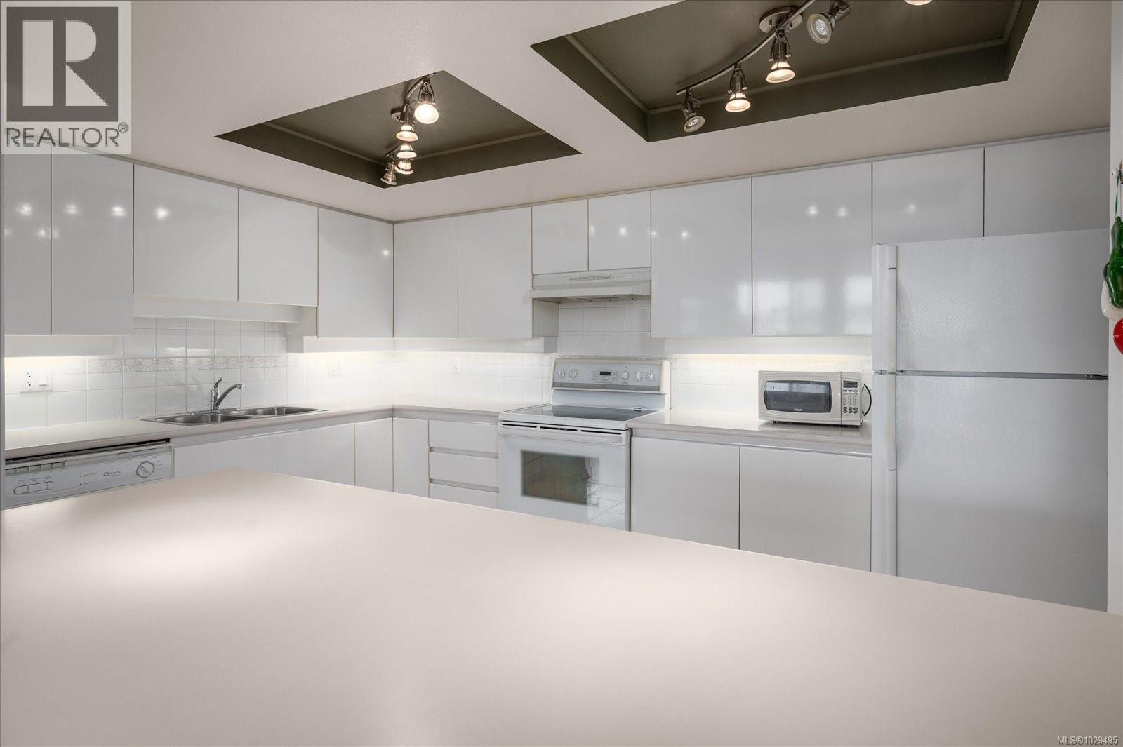 #110 150 PROMENADE DR - 9