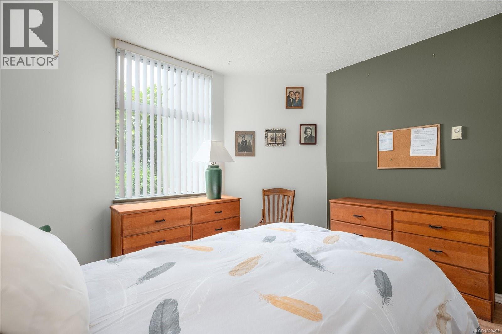 #110 150 PROMENADE DR - 24