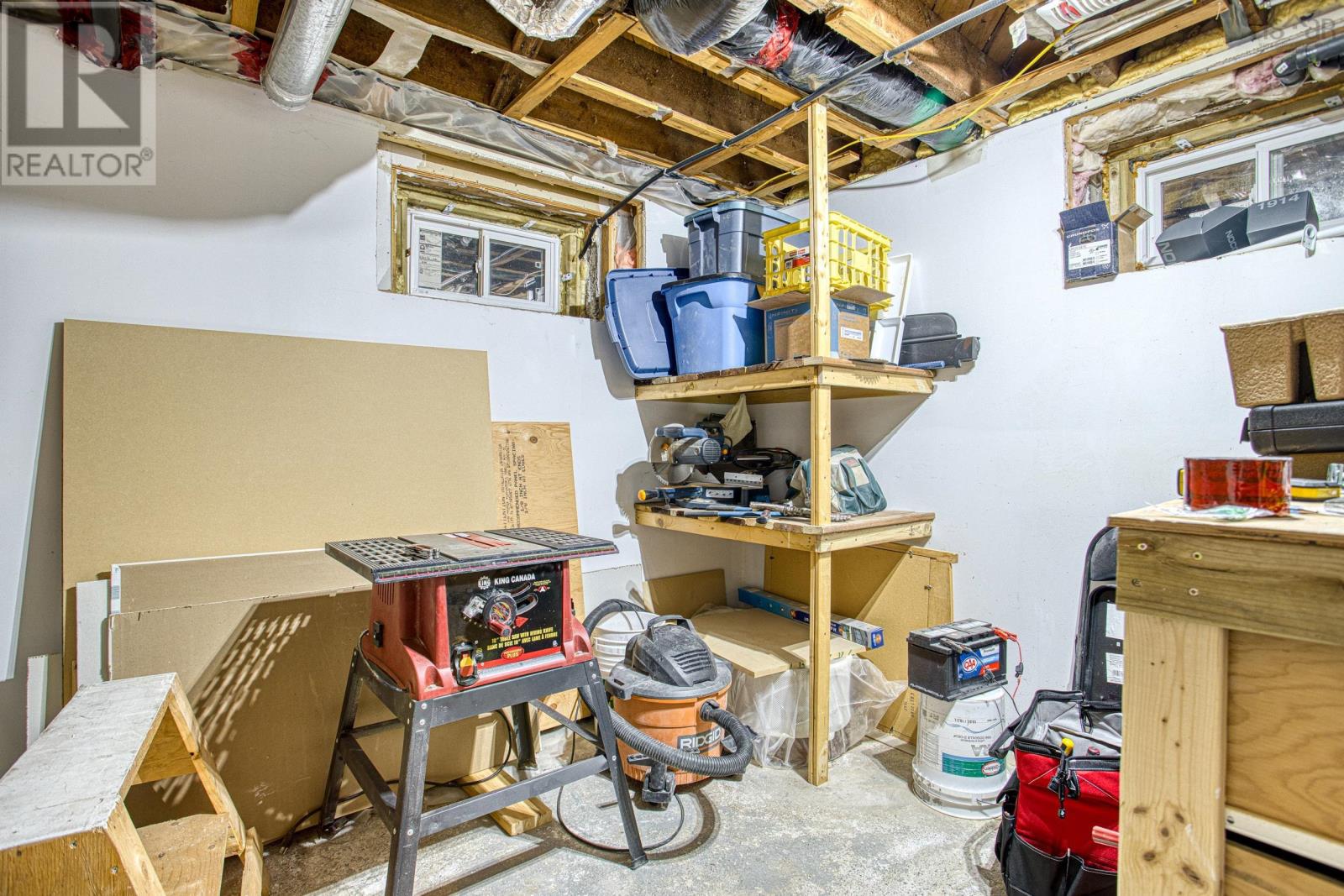 Property 17 of 49 of 3198 Ashburn Avenue