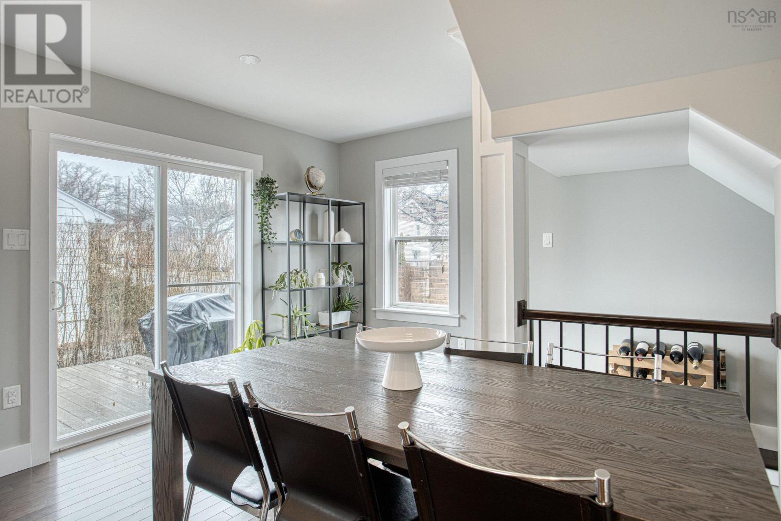 Property 39 of 49 of 3198 Ashburn Avenue