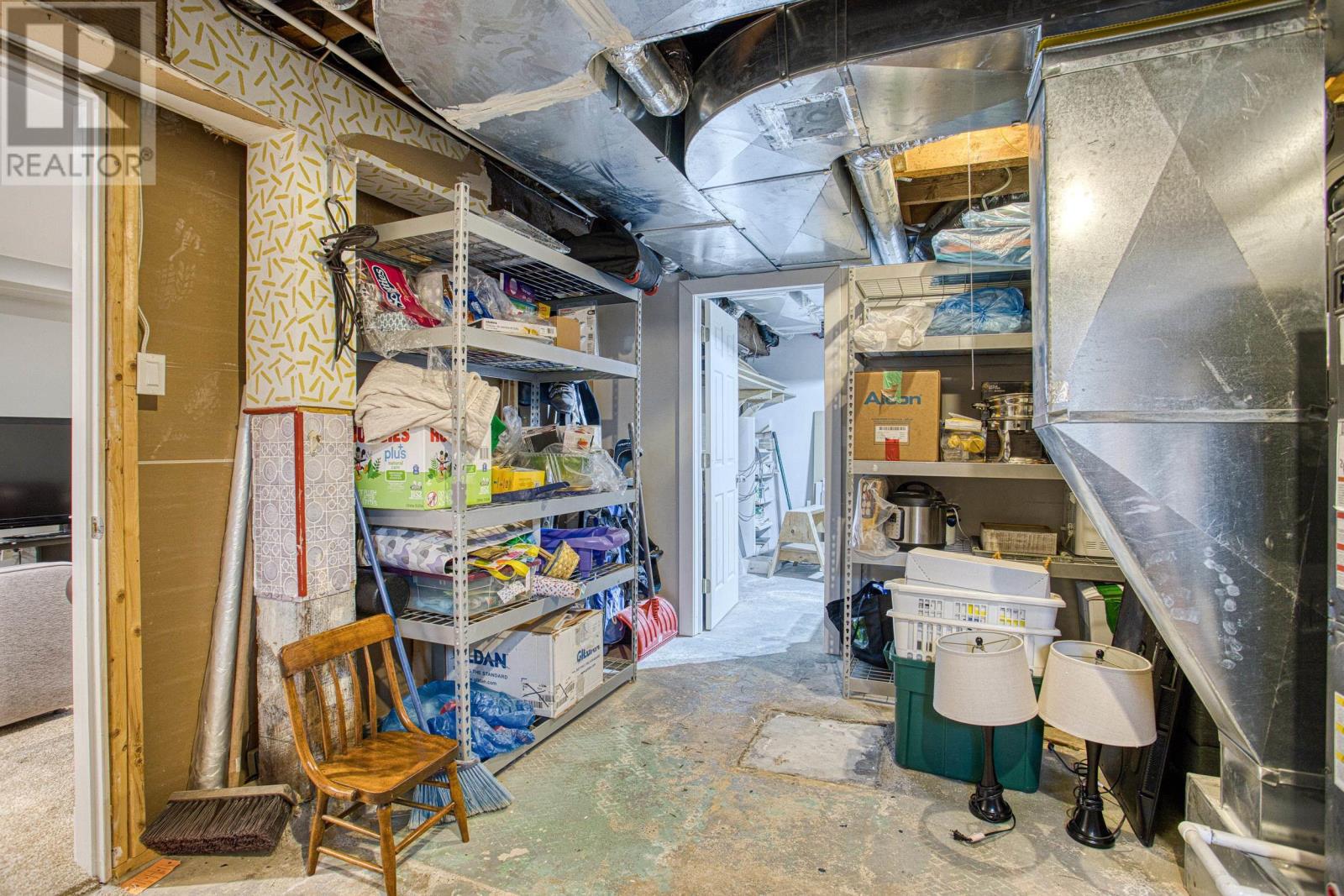 Property 46 of 49 of 3198 Ashburn Avenue