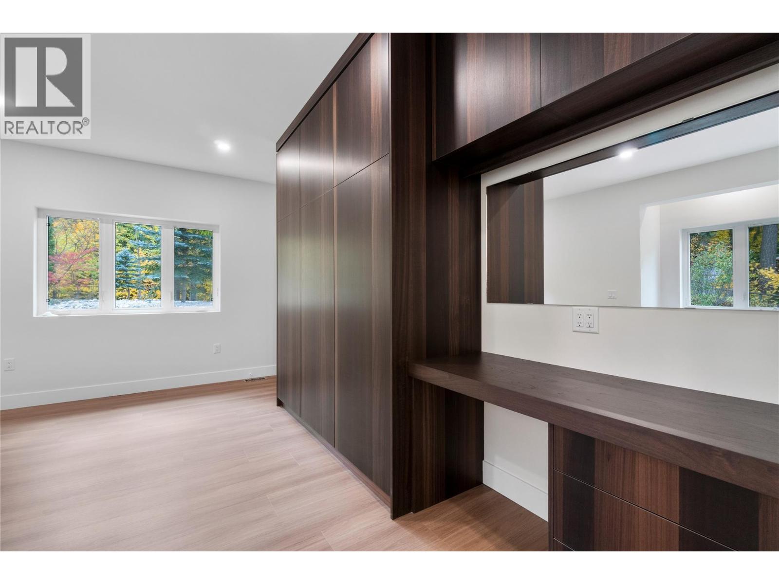 633 9 STREET SE - 62