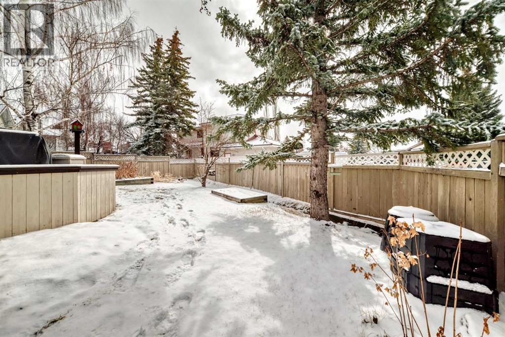 Single Family House for Sale in  Edcath Place NW Edgemont Calgary 