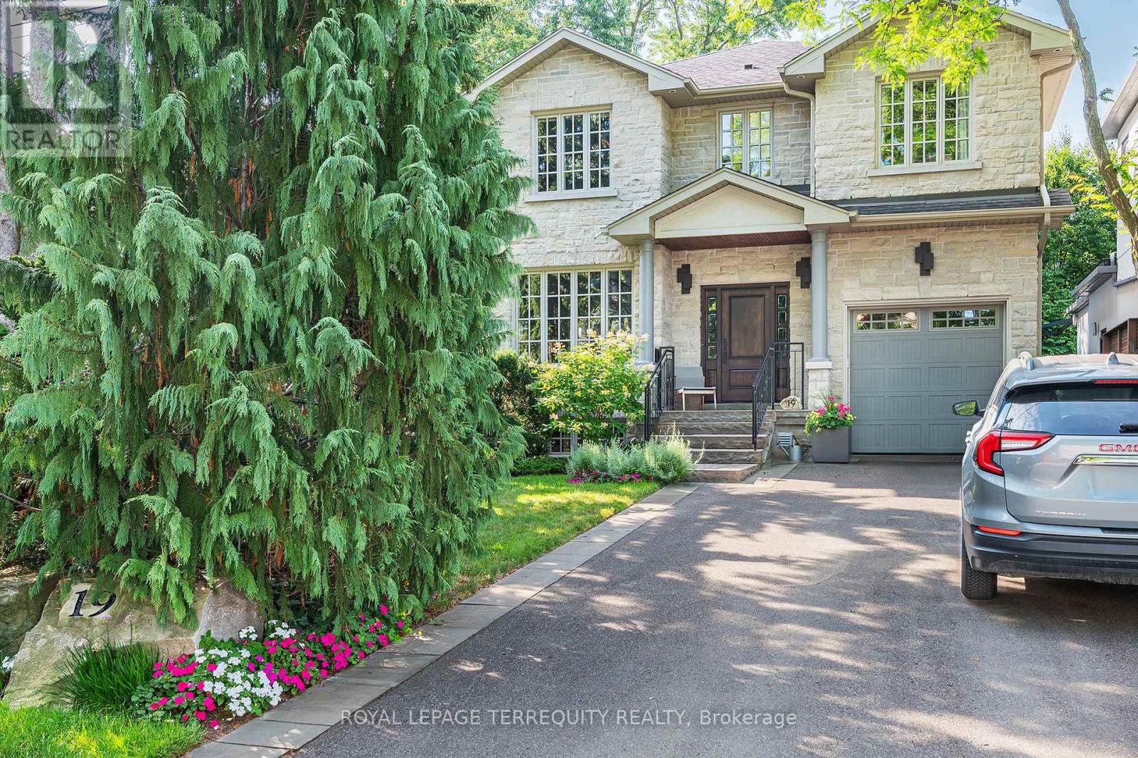 19 BANNON AVENUE - 1