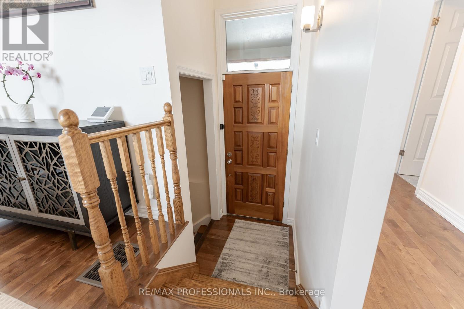 745 GLENGROVE AVENUE W - 26