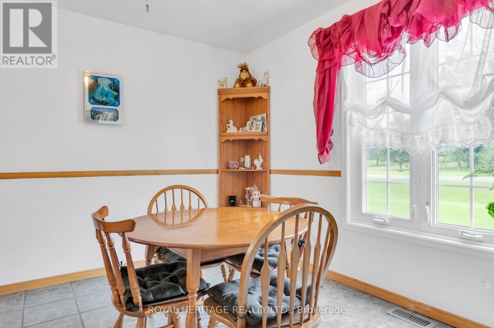 1321C AIRPORT PARKWAY - 12