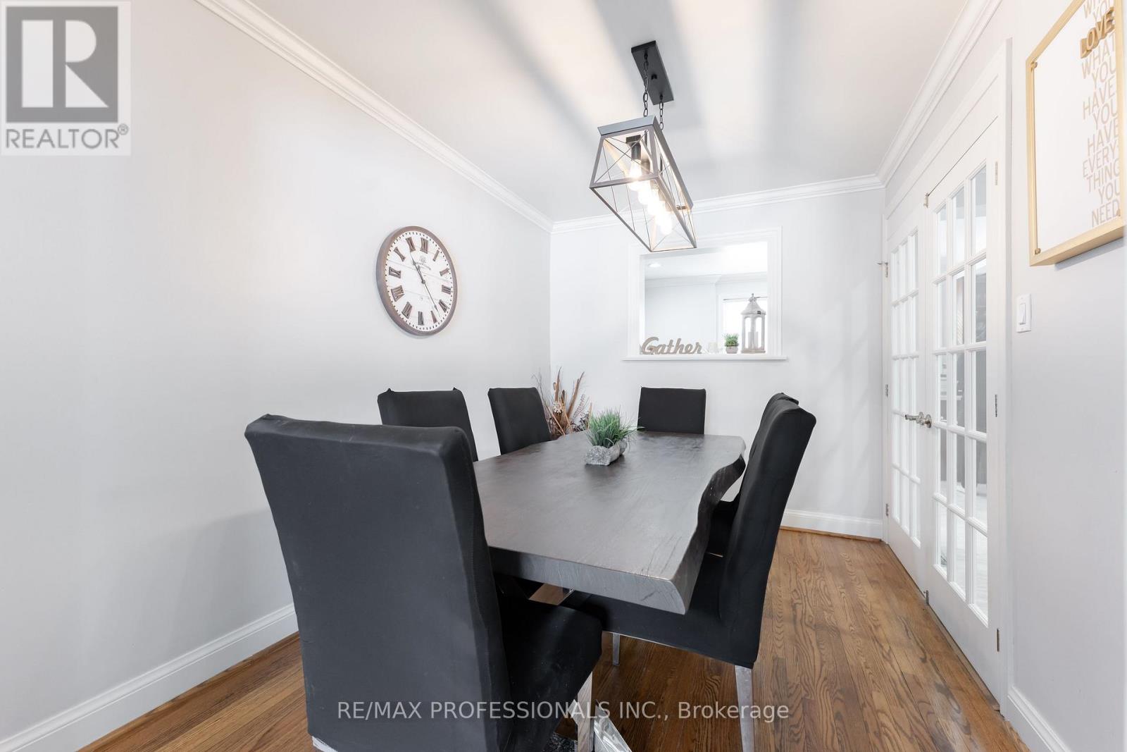 745 GLENGROVE AVENUE W - 11