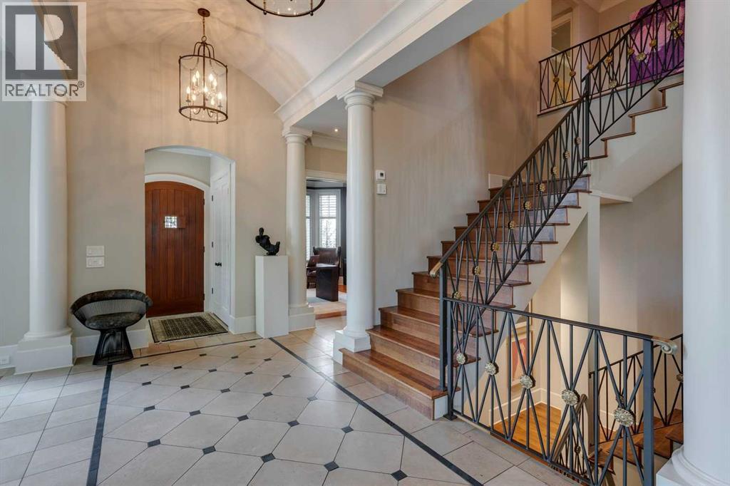 Single Family House for Sale in  Montcalm Crescent SW Upper Mount Royal Calgary 