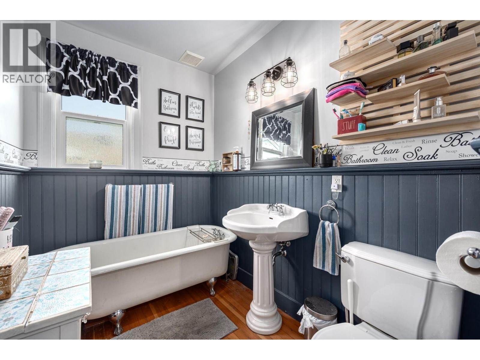 210 Brink Street - 14