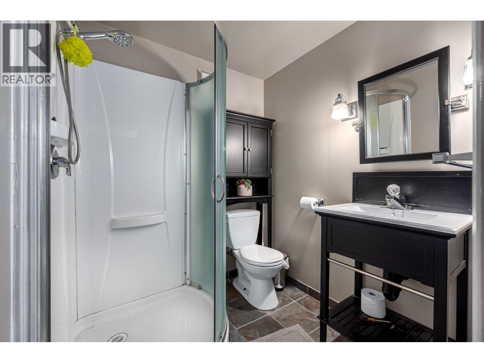 210 Brink Street - 31