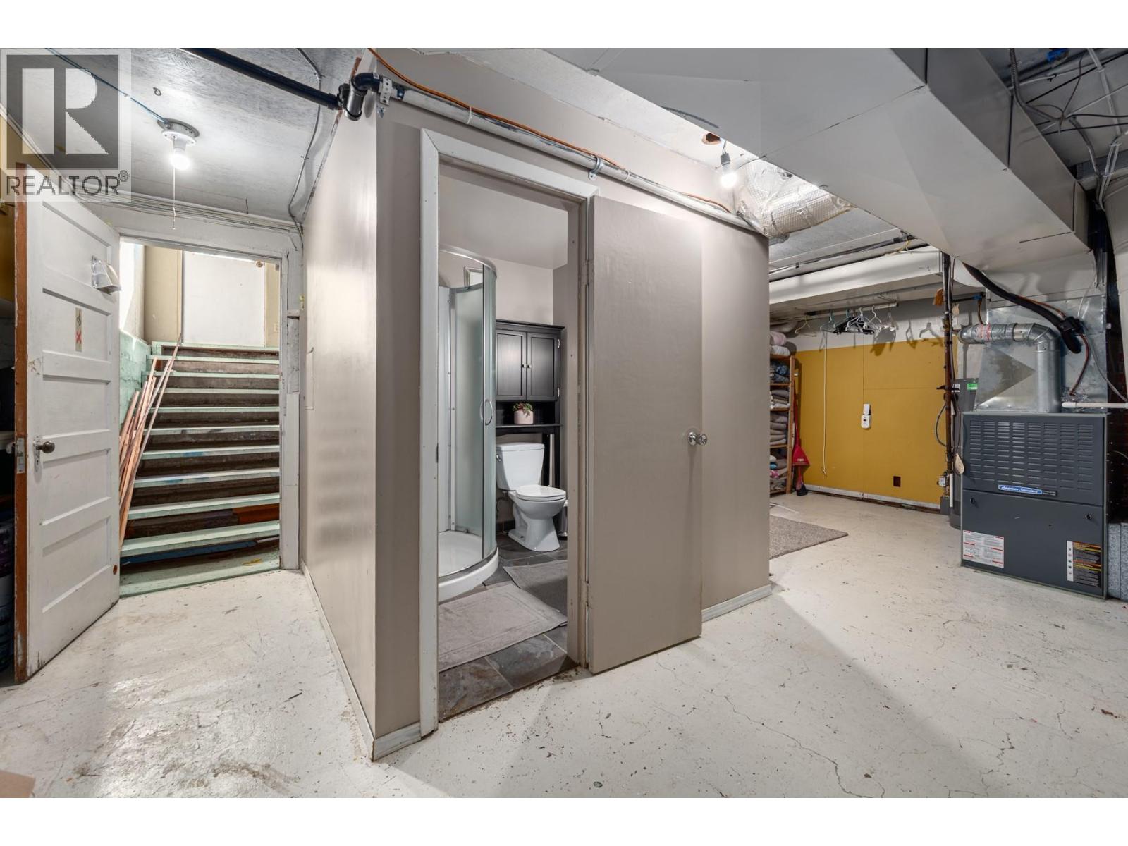 210 Brink Street - 38