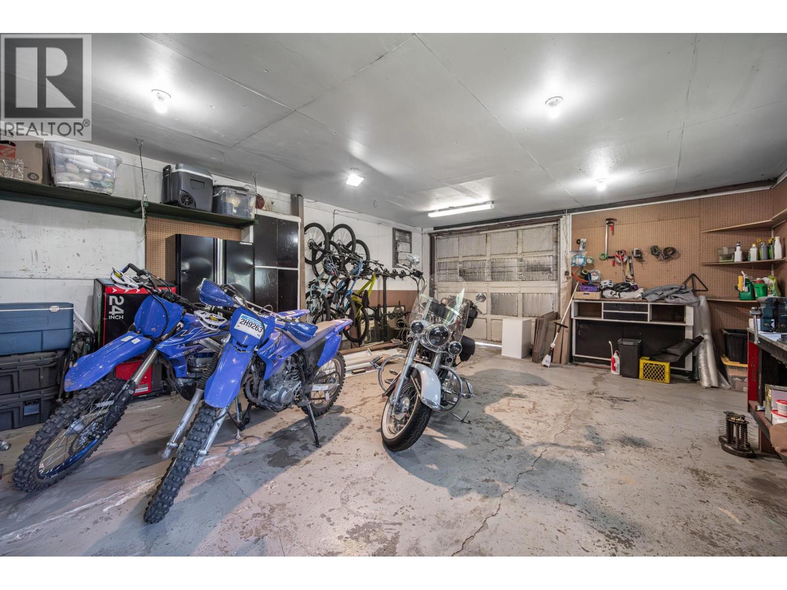 210 Brink Street - 50