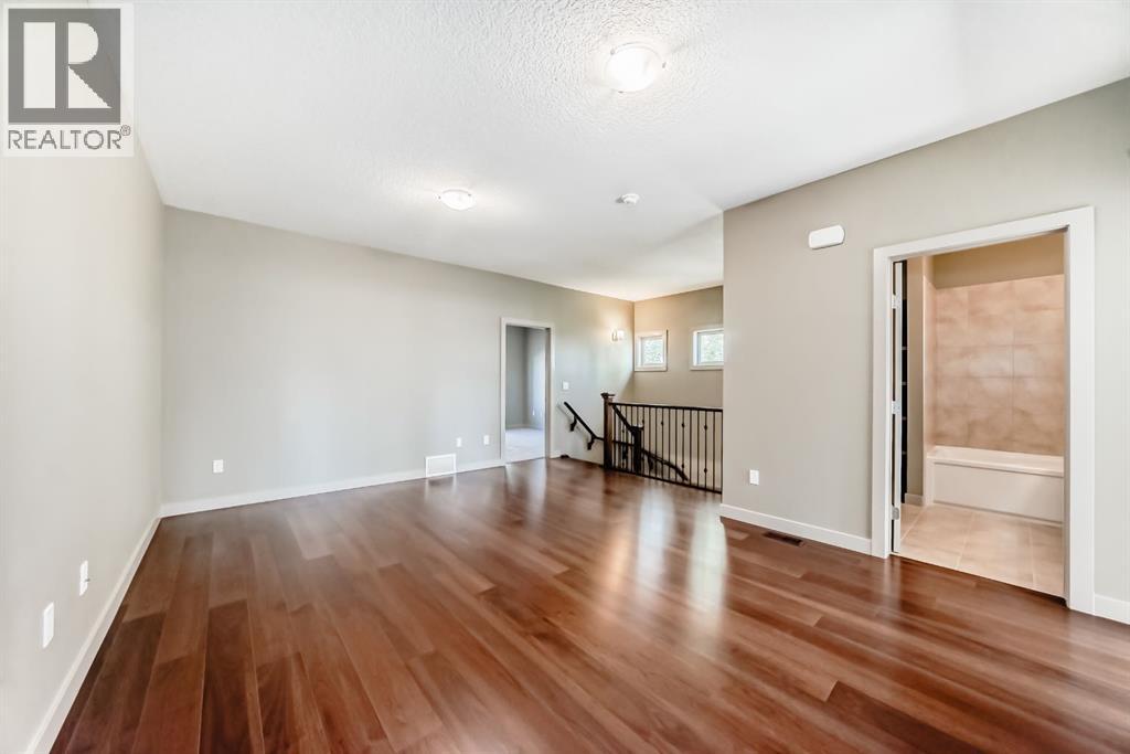 Single Family House for Sale in  Cougar Ridge Landing SW Cougar Ridge Calgary 