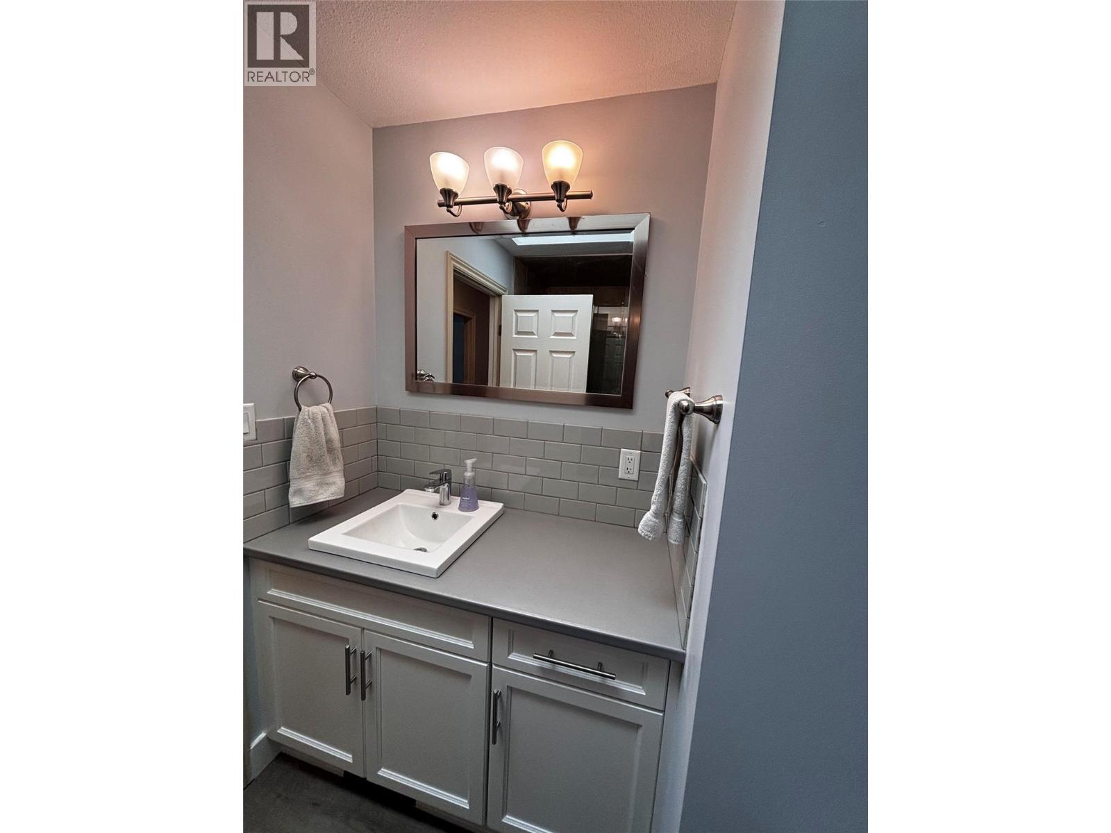  3430 Silverberry Road, Kelowna