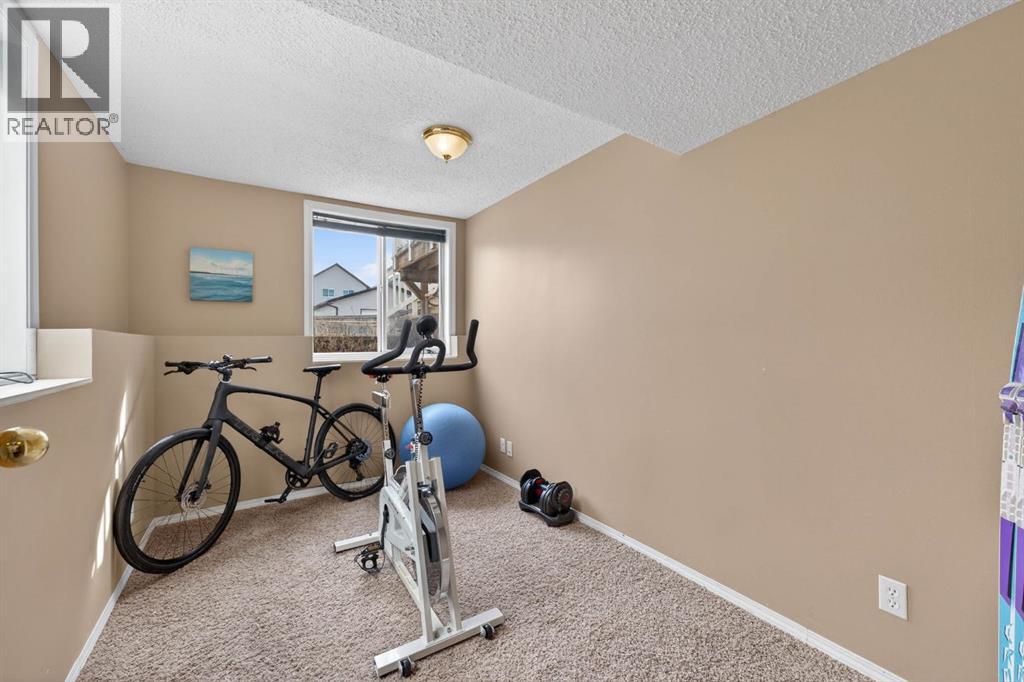 168 Hidden Hills Road NW, Calgary, Alberta