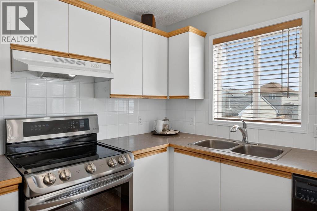 Single Family House for Sale in  Hidden Hills Road NW Hidden Valley Calgary 