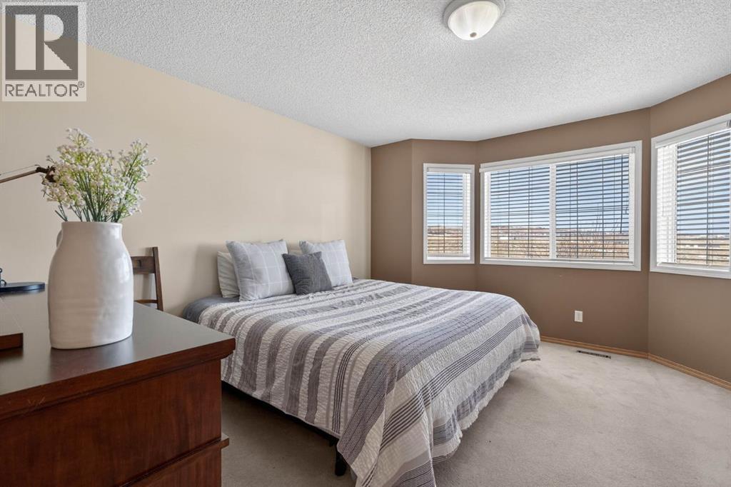 Single Family House for Sale in  Hidden Hills Road NW Hidden Valley Calgary 