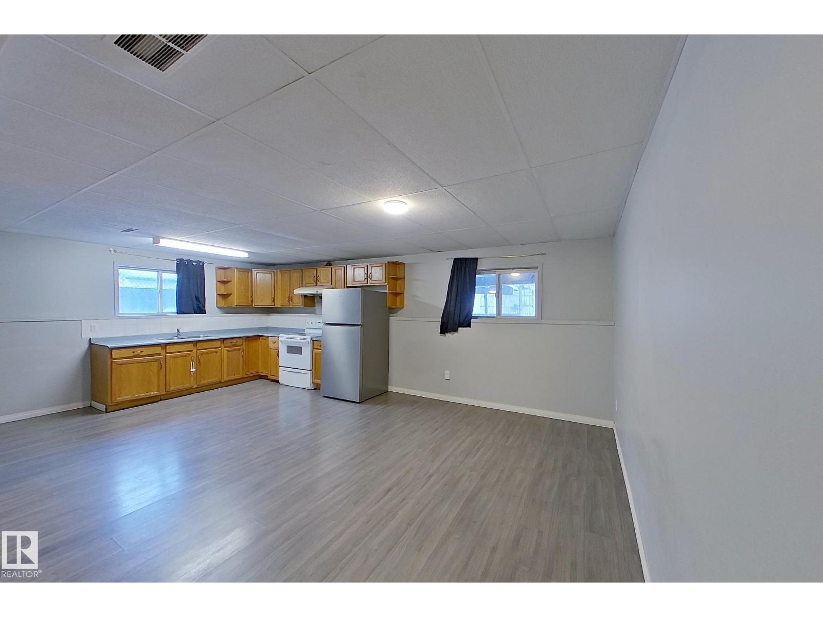 Single Family House Bi-level for Sale in   ST NW Edmonton 