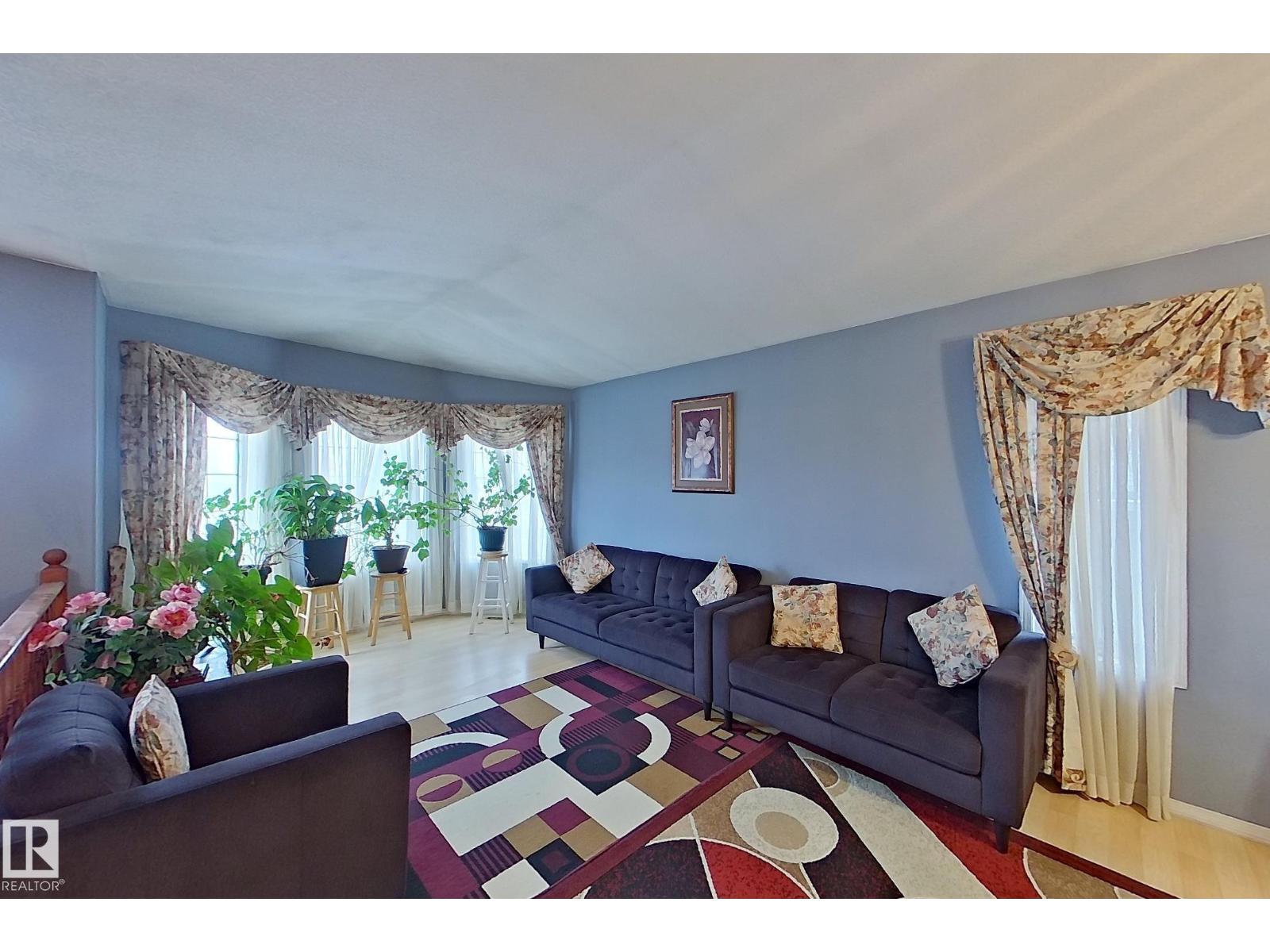 Single Family House Bi-level for Sale in   ST NW Edmonton 