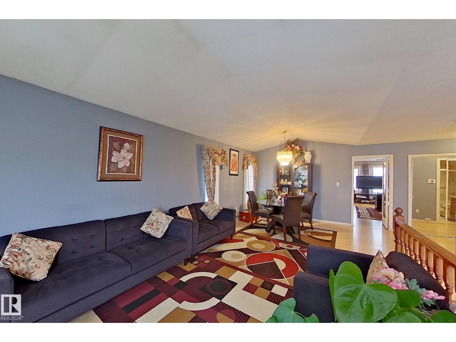 Single Family House Bi-level for Sale in   ST NW Edmonton 