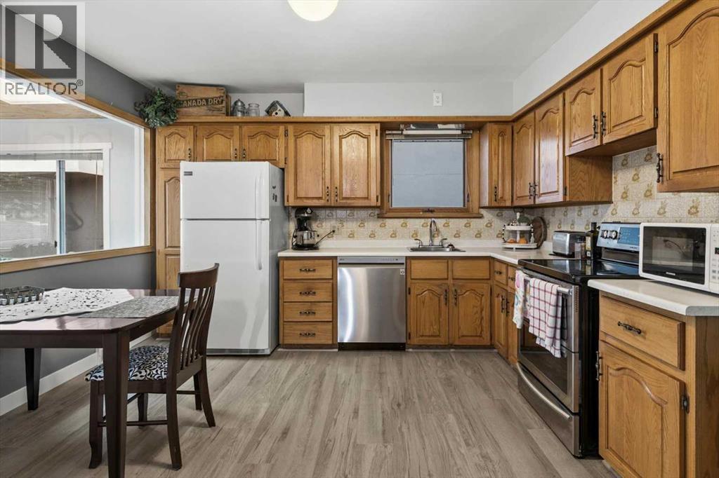 Single Family House Bungalow for Sale in   Avenue NE Renfrew Calgary 