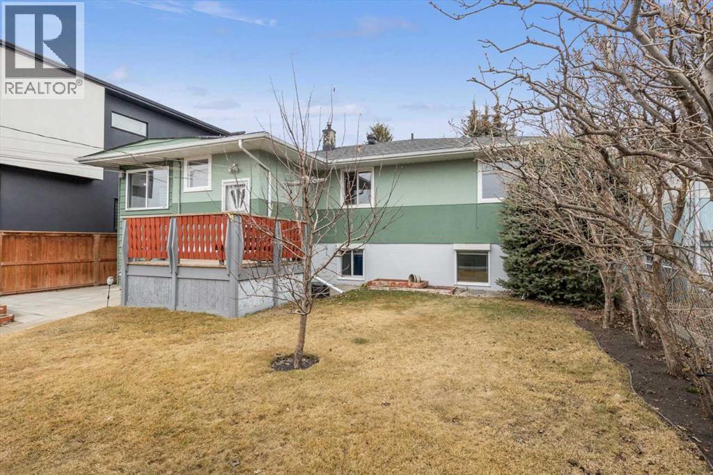 Single Family House Bungalow for Sale in   Avenue NE Renfrew Calgary 