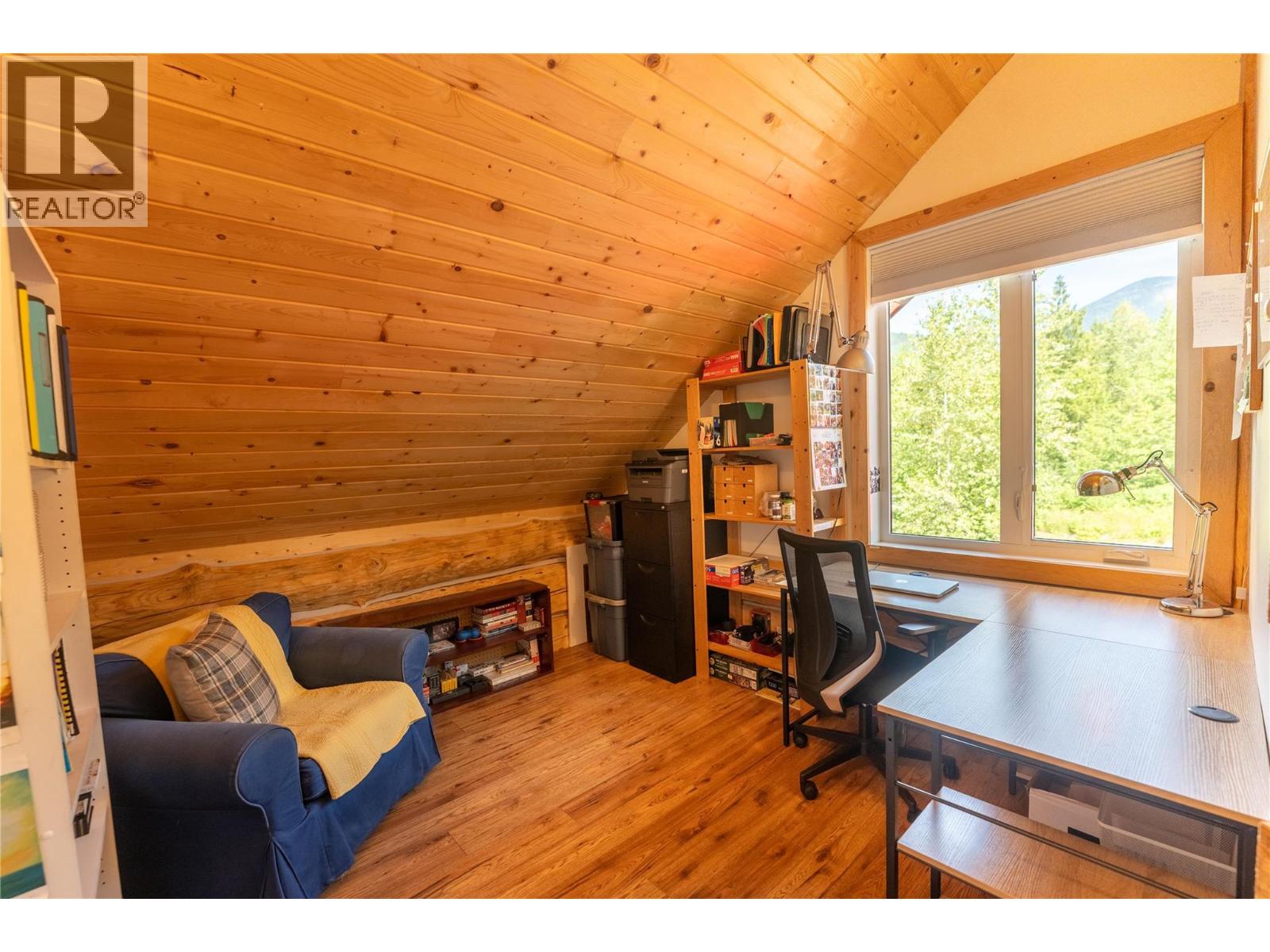 935 Hill Creek Road, Galena Bay