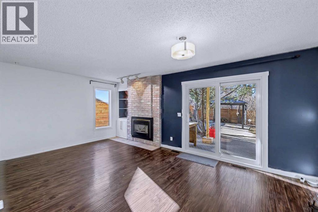 Single Family House 5 Level for Sale in  Bernard Drive NW Beddington Heights Calgary 