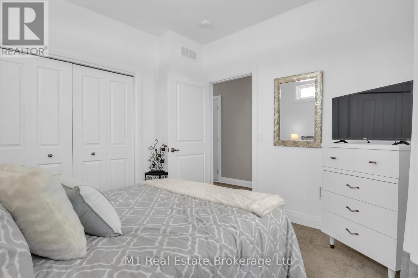 23 – 24 GEORGE STREET, Minto, Ontario