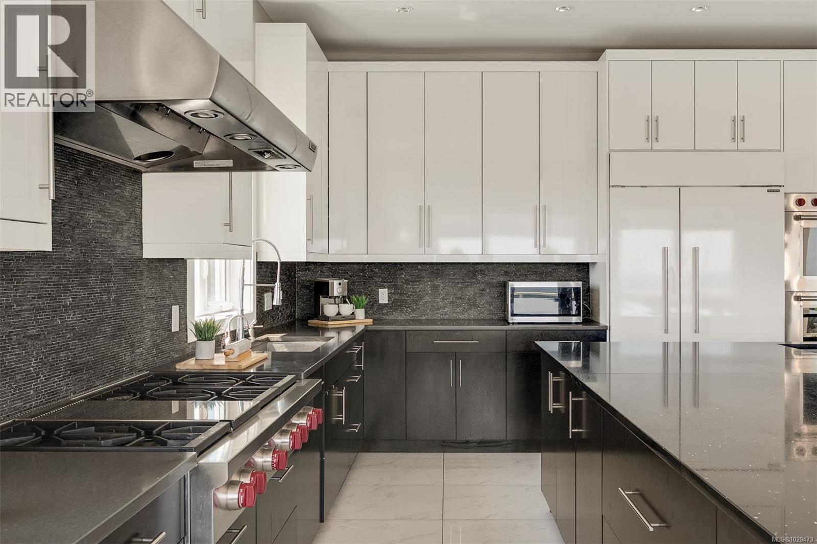 2279 NICKLAUS DR - 24