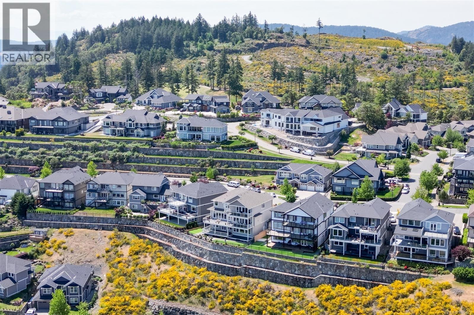 2279 NICKLAUS DR - 84