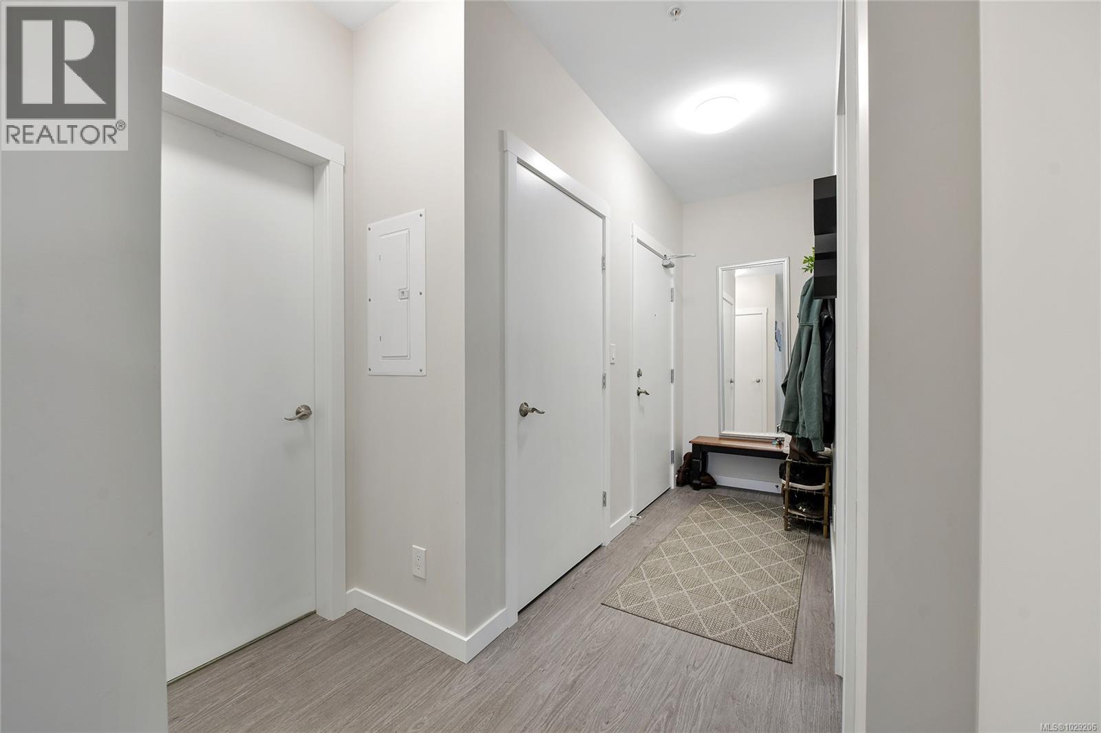 #301 2843 JACKLIN RD - 12