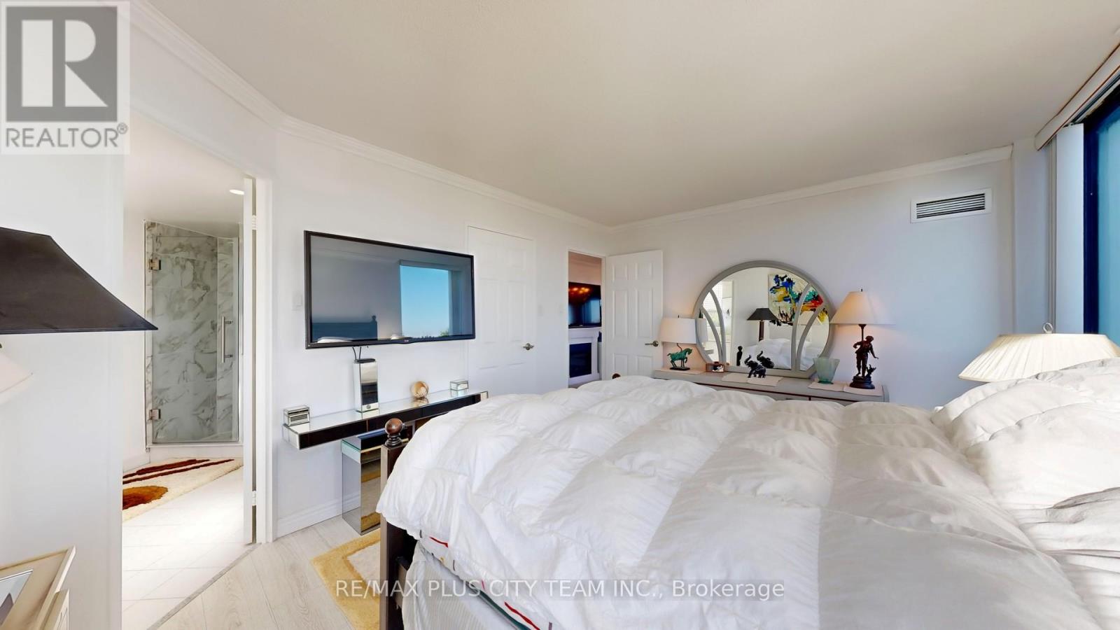 #410 7440 BATHURST STREET - 17