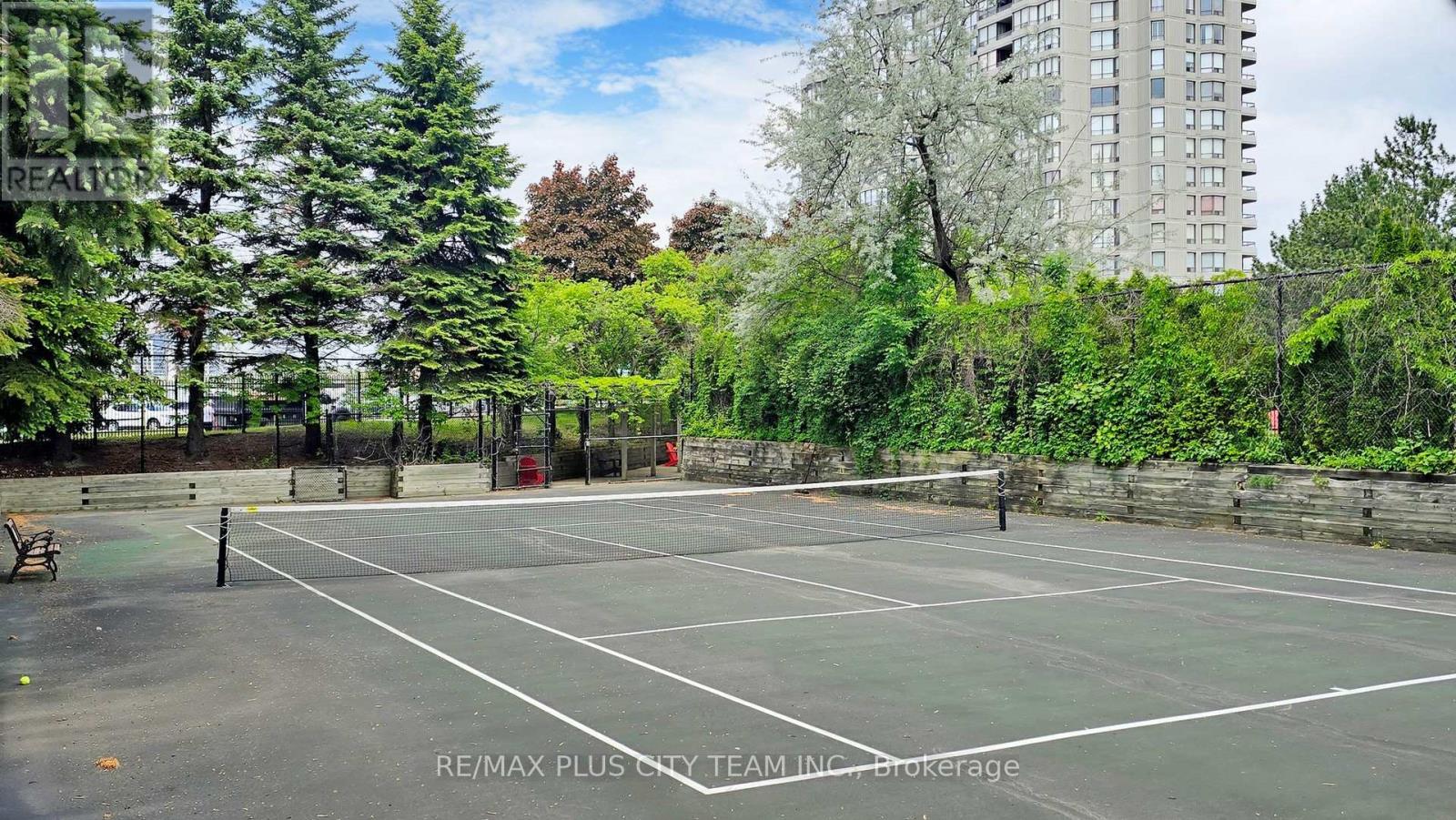 #410 7440 BATHURST STREET - 30
