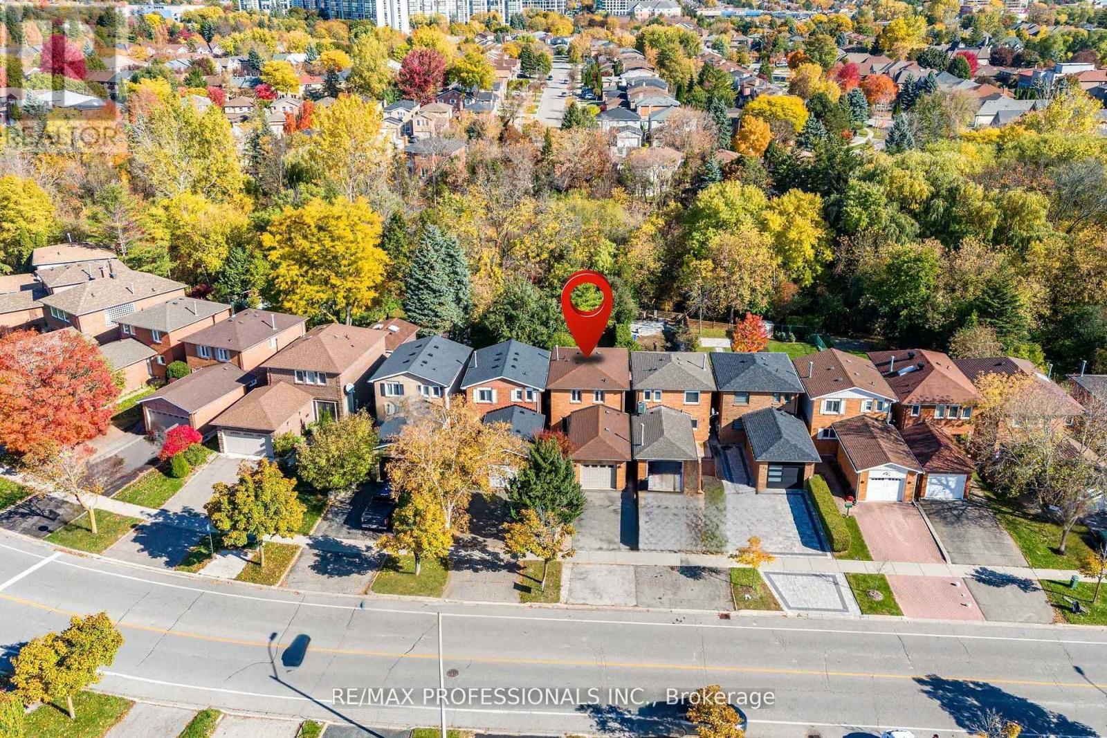 125 KERSEY CRESCENT - 3