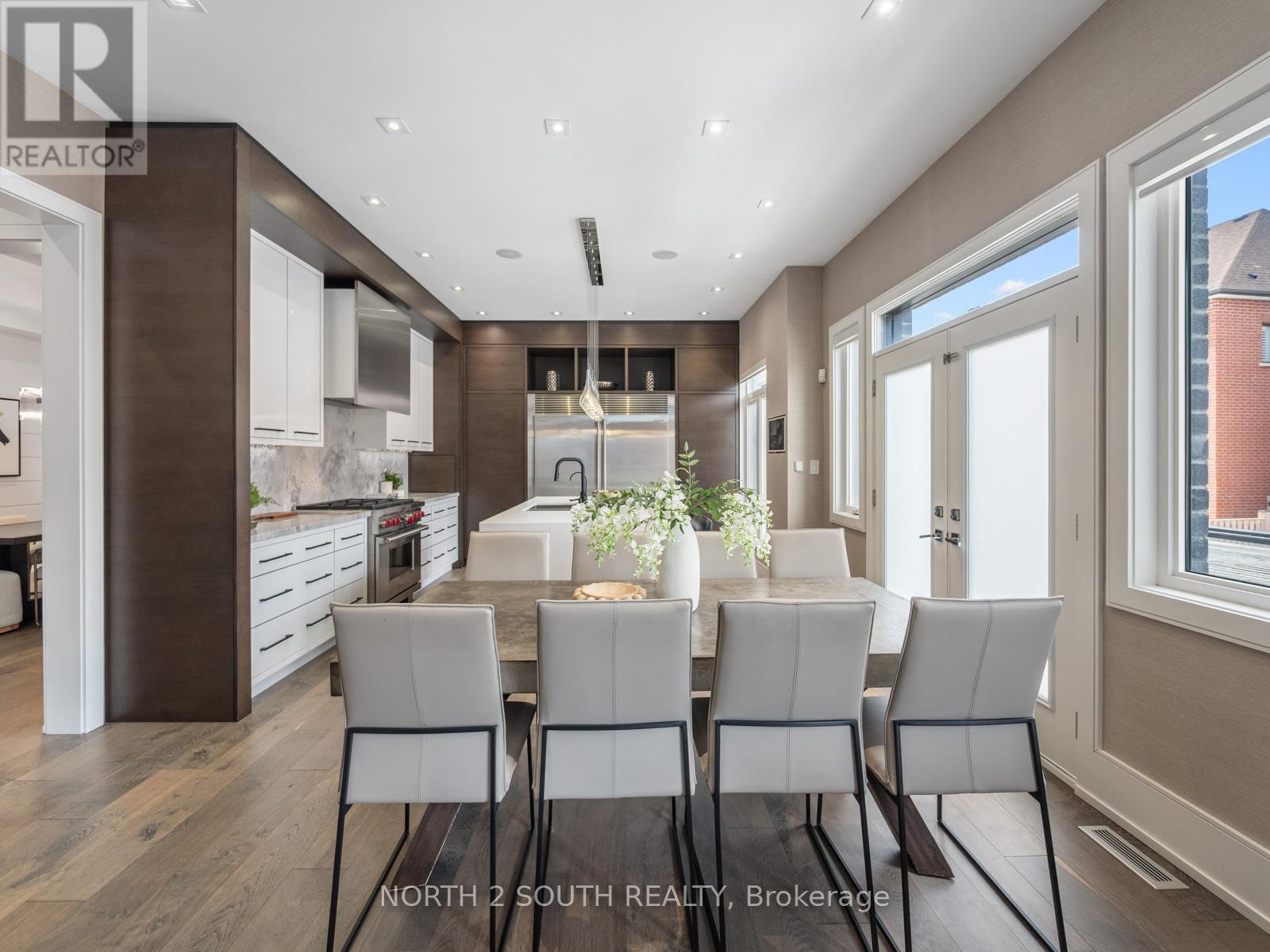 Single Family House for Sale in  KYLEMOUNT COURT Vaughan (Patterson) 