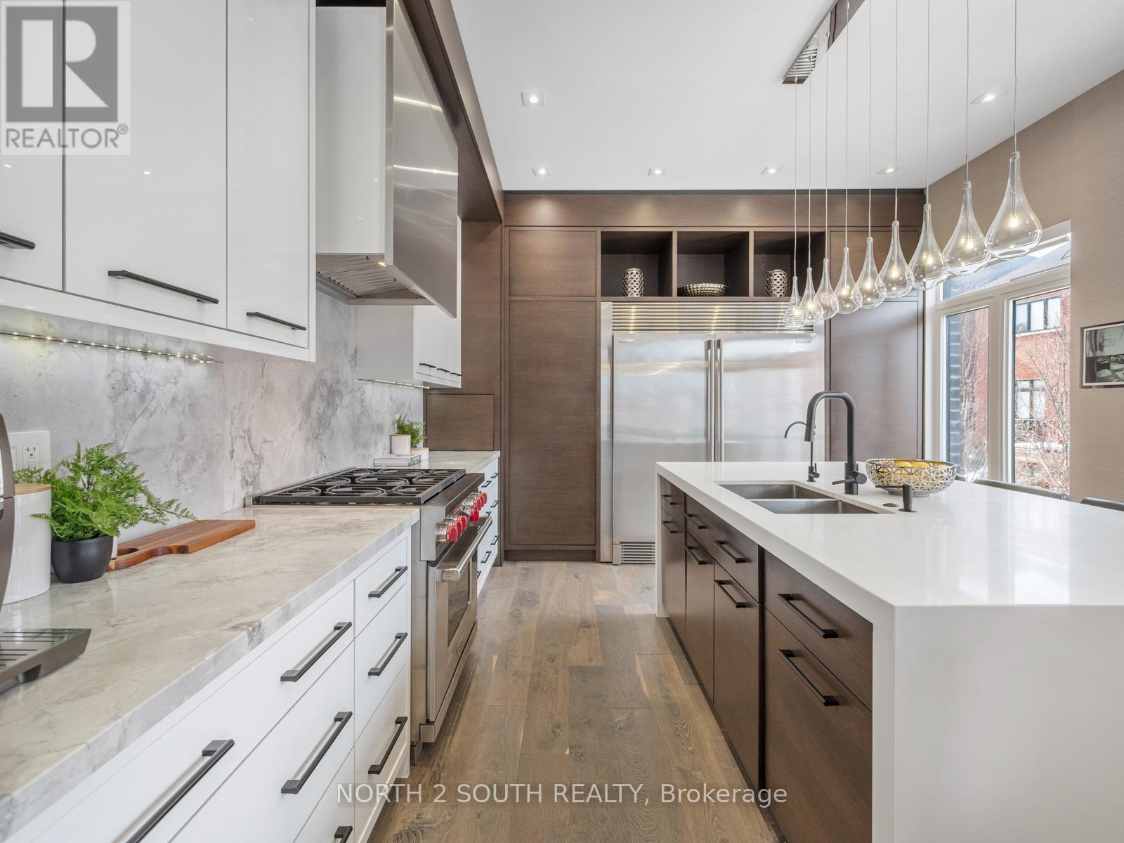 Single Family House for Sale in  KYLEMOUNT COURT Vaughan (Patterson) 