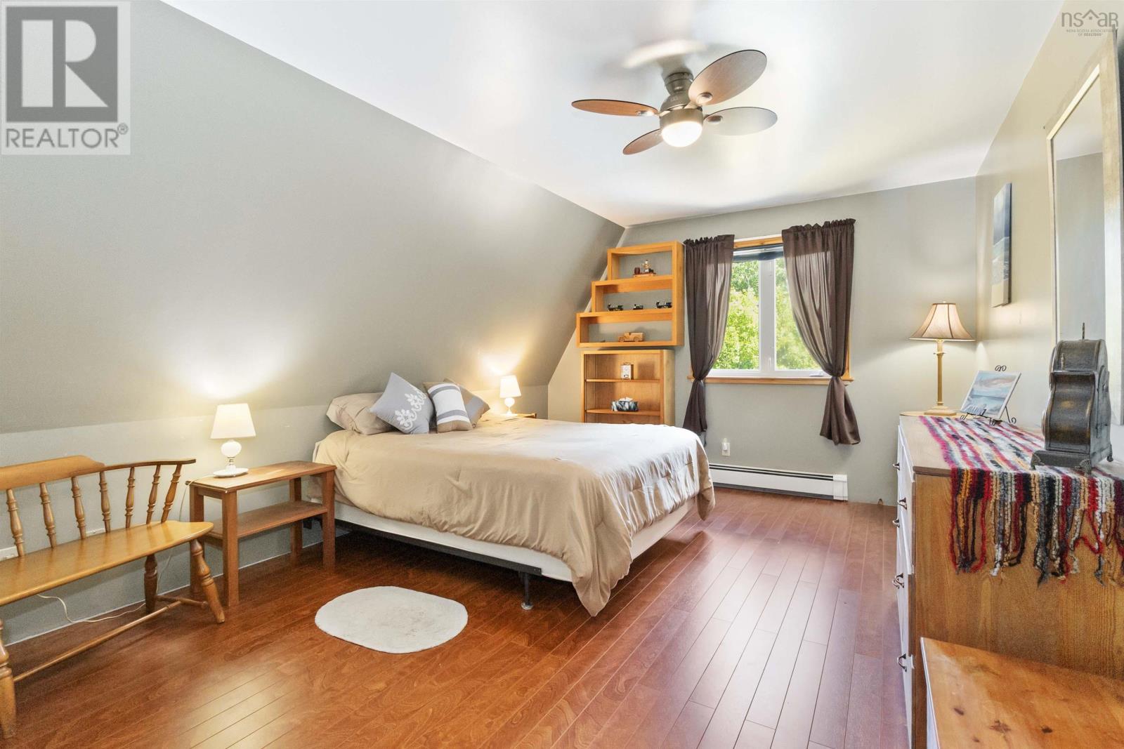 Property 22 of 39 of 187 Hartz Point Road