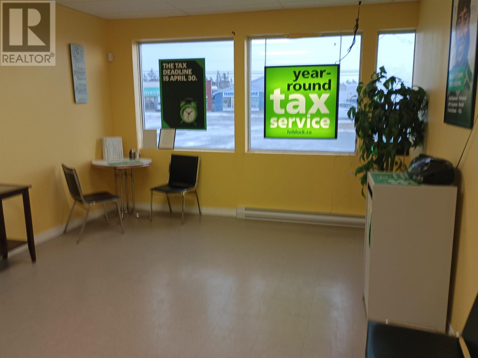 Property 9 of 20 of 42 Highway 330