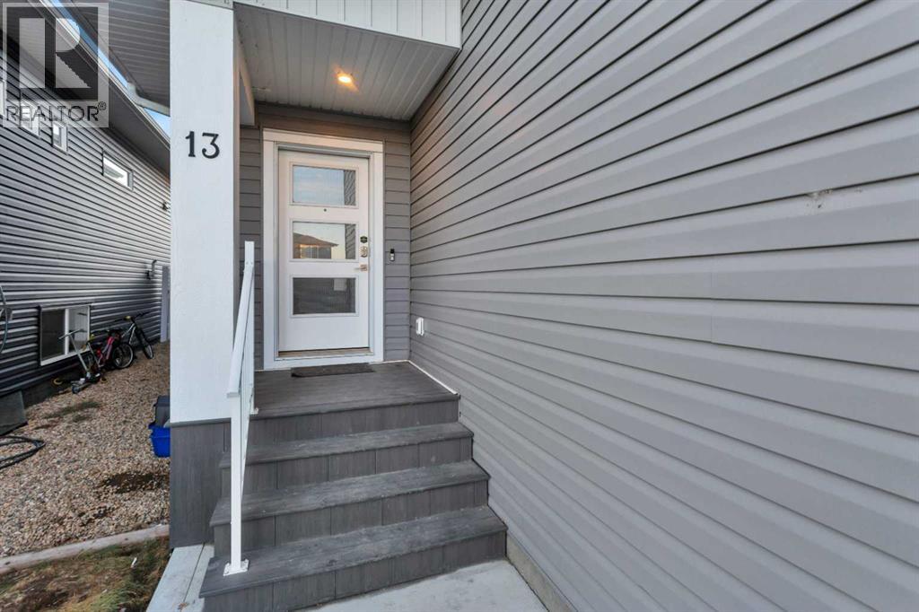 13 Victor Close, Sylvan Lake